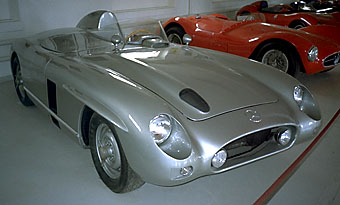 Im Rosso-Bianco-Museum